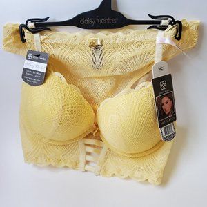 Yellow Daisy Fuentes 38C Lace Bra and Matching XL Panty Set